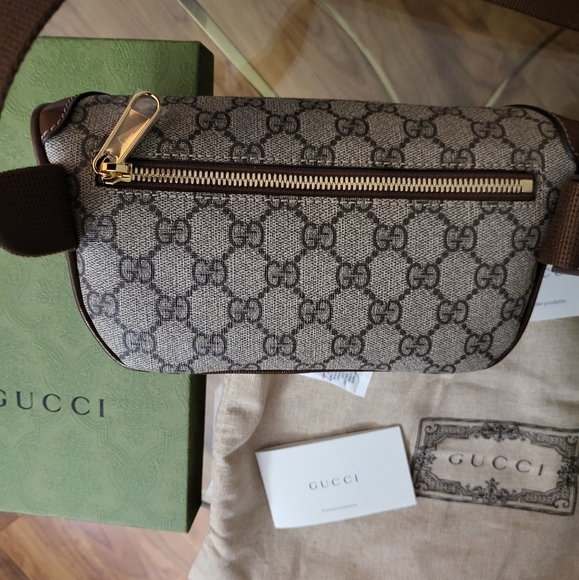Authentic Gucci Belt Bag with Interlocking G - Picture 8 of 13